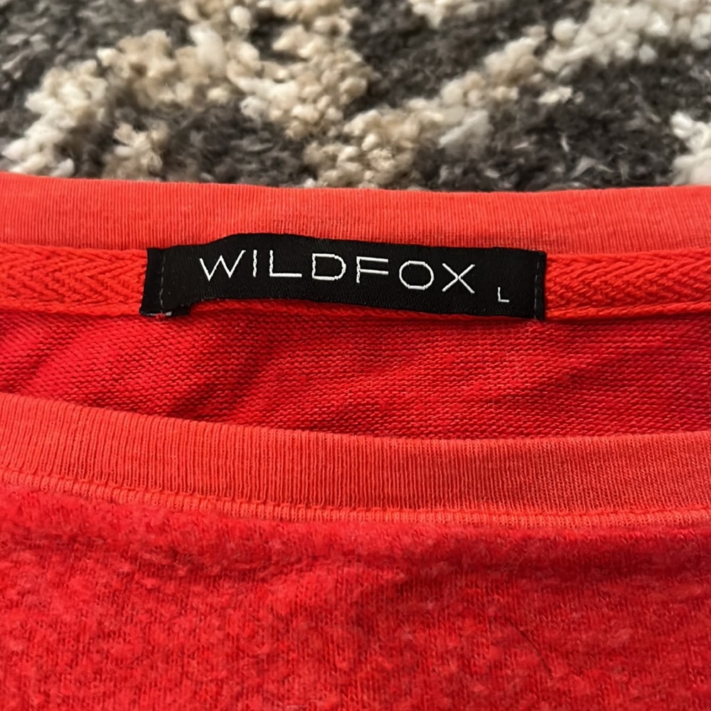Wildfox “Rockin Around the Christmas Tree” top, size L EUC! - Picture 2 of 4